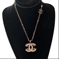 CHANEL Колье " С логотипом" CHANEL Колье " С логотипом"