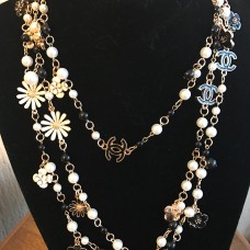 CHANEL  Ожерелье "Ромашки"
