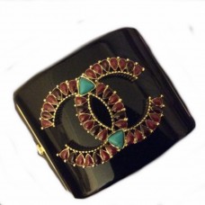 CHANEL  Великолепный лого- браслет с бирюзой 