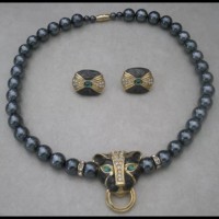 KJL for Avon Колье и серьги "Серая пантера"