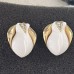 KJL for Avon Колье и клипсы "Белые розы" KJL for Avon Колье и клипсы "Белые розы"