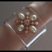 CHANEL Великолепный лого- браслет CHANEL Великолепный лого- браслет