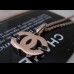 CHANEL Лого - кулон на цепочке. CHANEL Лого - кулон на цепочке.