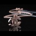 CHANEL Лого - кулон на цепочке. CHANEL Лого - кулон на цепочке.