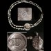 CHANEL Колье жемчужное с логотипом "Крышка" CHANEL Колье жемчужное с логотипом "Крышка"
