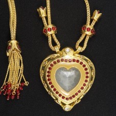ELIZABETH TAYLOR "Taj Mahal Diamond Pendant Necklace" ELIZABETH TAYLOR "Taj Mahal Diamond Pendant Necklace"