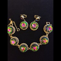 SCHIAPARELLI Комлект винтажный браслет и клипсы. SCHIAPARELLI Комлект винтажный браслет и клипсы.