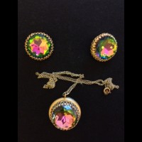 SCHIAPARELLI Комплект винтажный - двусторонний кулон на цепочке и клипсы. SCHIAPARELLI Комплект винтажный - двусторонний кулон на цепочке и клипсы.